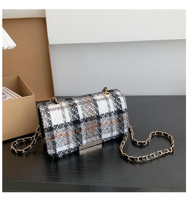 

Xiaoxiangfeng маленькая женская сумка 2024 года, новая высококачественная сумка через плечо, универсальная сумка-мессенджер в иностранном стиле, маленькая квадратная сумка чёрный