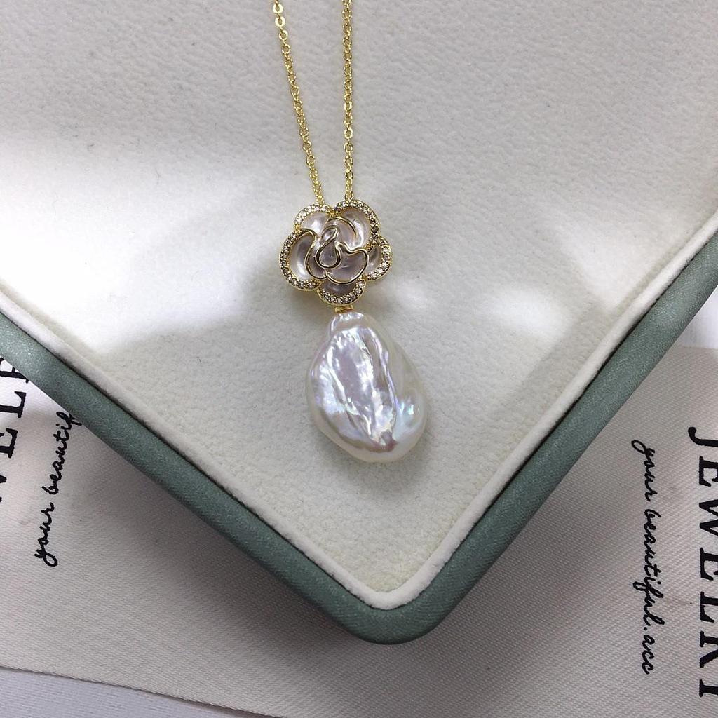 Zhuji Classic Camellia Baroque Pearl Pendant Necklace with Micro-Paved Zircon