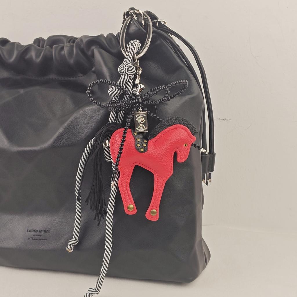 New in Leather Horse Bag Charm Rope Bow Accessories Luxury Keychains Pendant Creative Ornament Gift