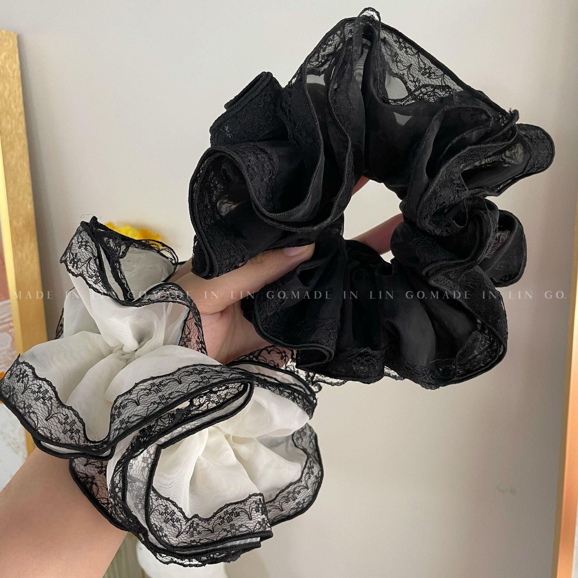

Elegant Lace Bun Scrunchie: High-End Women s Hair Tie Accessory