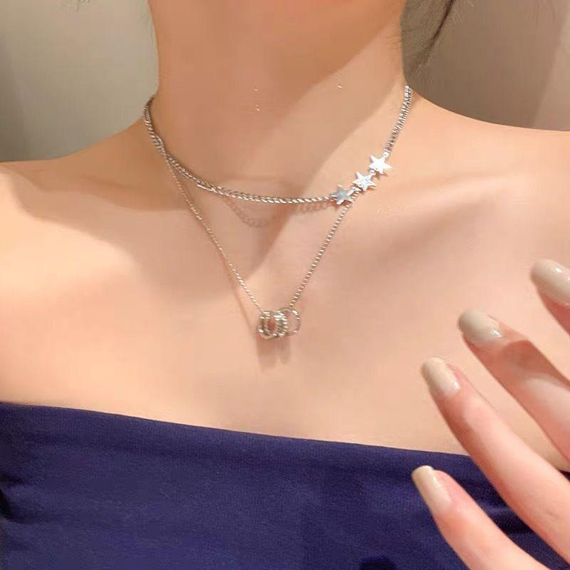 Double-layer stars stacked necklace, versatile, simple personality, light luxury, five-pointed star niche design necklace woman