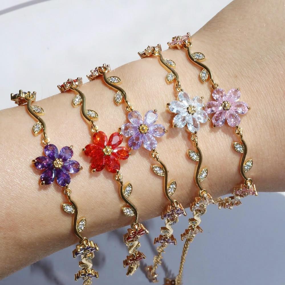 Fine Fashion Jewelry 18k Gold Plated Brass Bowknot Bracelet Exquisite Zircon Flower and Bow Charm Bracelet for Women