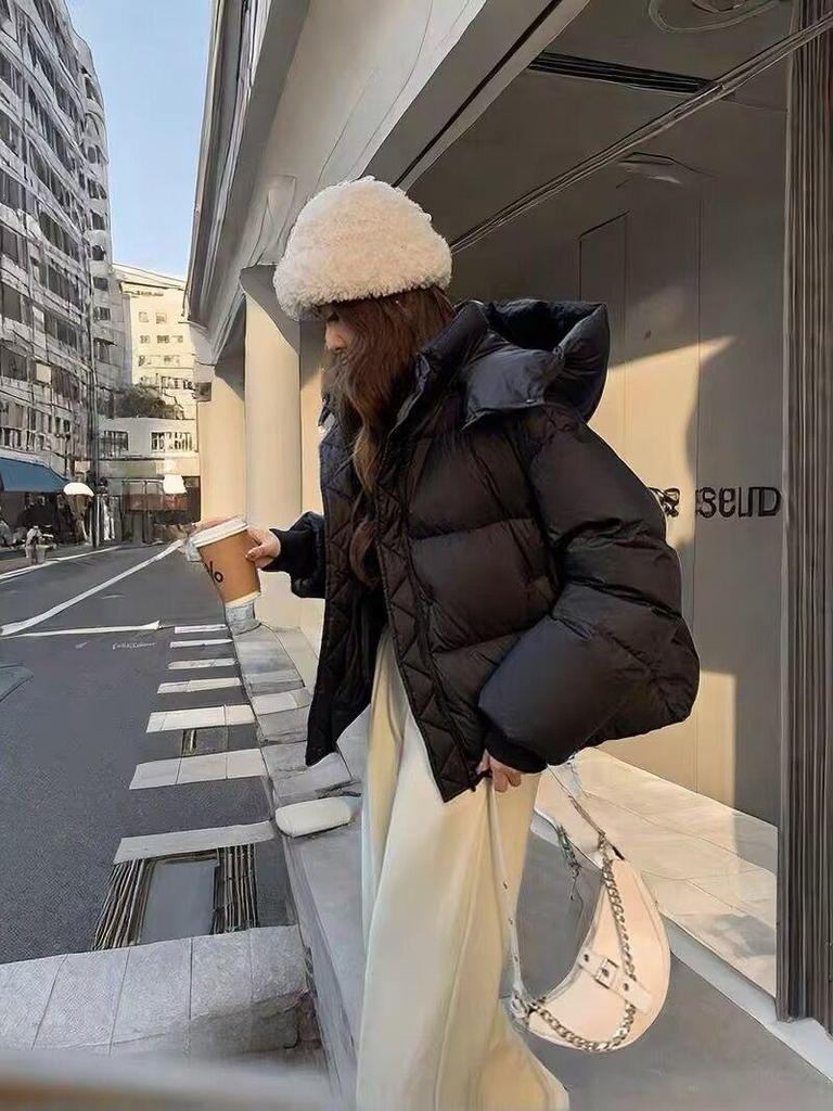 Damen Kurze Daunenjacke - Frühling Koreanischer Stil, Lockere Passform, Übergröße, Trendige Chenille Oberbekleidung.