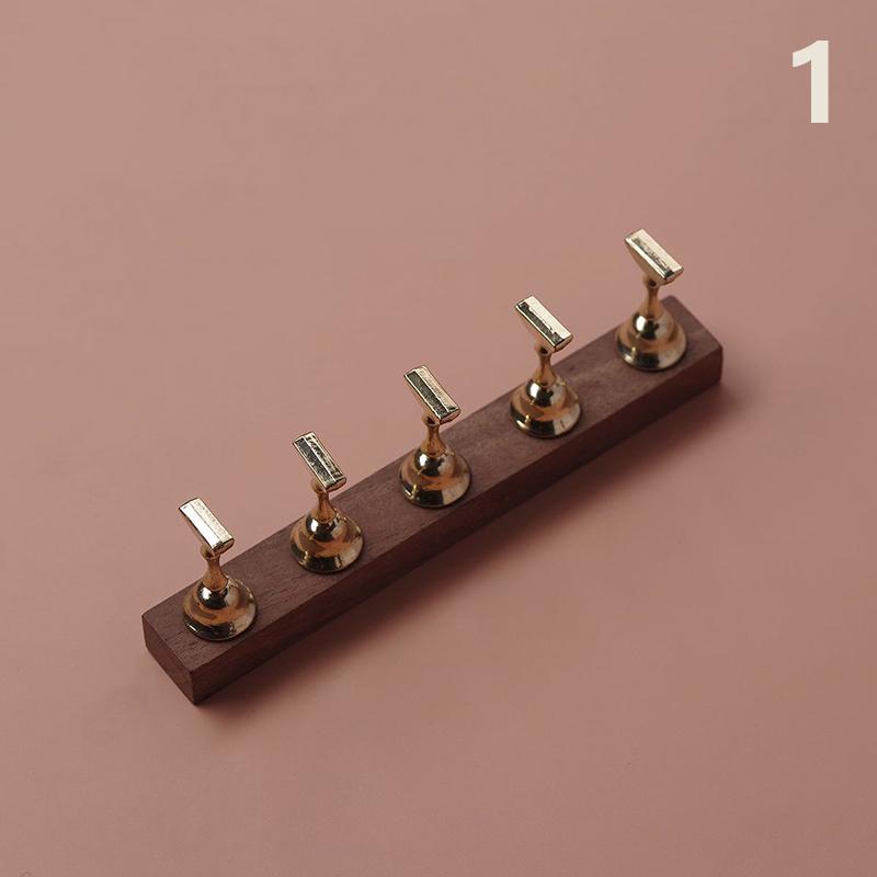 

Ретро Магнитный Держатель для Ногтей Практика Подставка для Демонстрации Основа из Грецкого Ореха Полка для Демонстрации Инструмент для Нейл-Арта Цветной Лак для Ногтей для Новичка as the picture