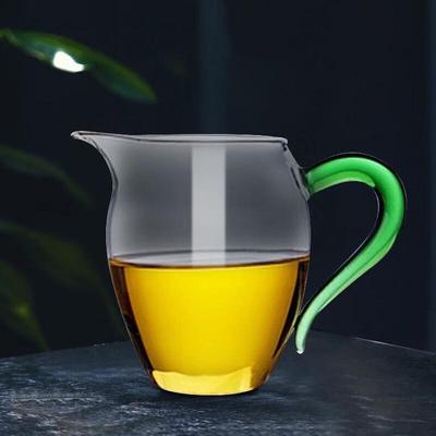 Exquisite Glas-Teeverteilkanne