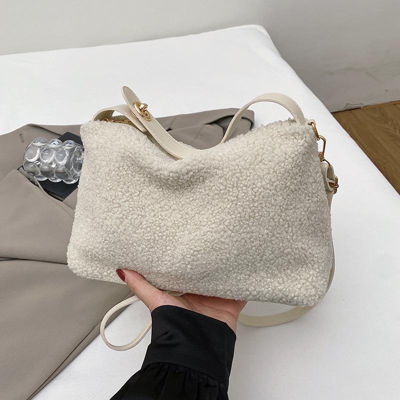 Retro Simple Plush Shoulder Bag Women's Autumn and Winter Commuting Large-capacity Fashion Hand Bag