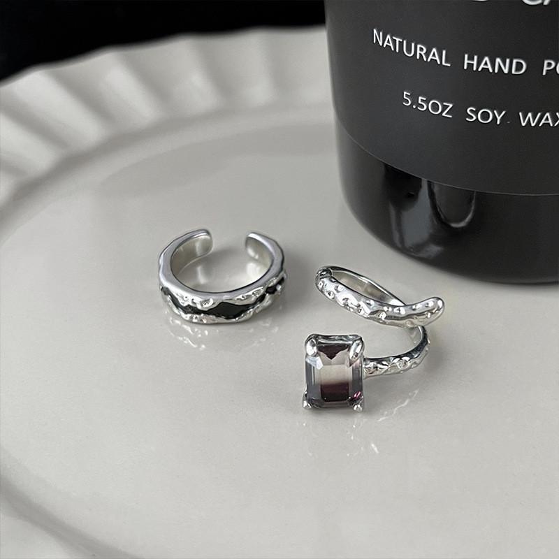 Adjustable Ring Fashionforward For Women Made From Copper With Eyecatching Black Zircon And Modern Design Geometric
