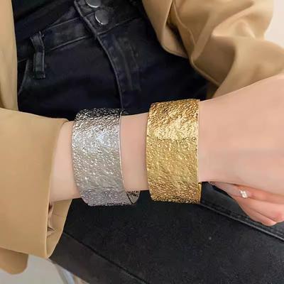 Metal Pleated Round Opening Bracelet Simple Light Luxury High Sense Fashion Versatile Niche Design Jewelry Women