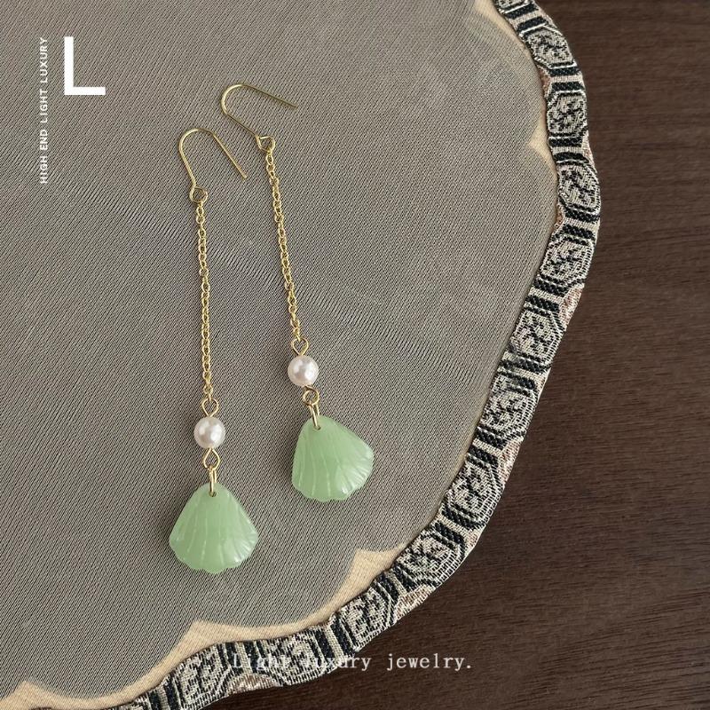 New Chinese-style Handmade Design - Retro Court-style Hanfu Accessories and Ancient Decorative Items - Ear Pendants and Earrings
