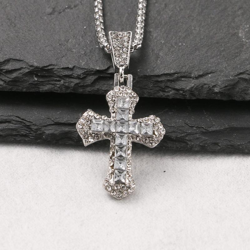 1Pc Fashionable European and American Full Diamond Cross Necklace New Zircon Pendant Hip Hop Trend Personality Versatile Sweater Chain Accessories