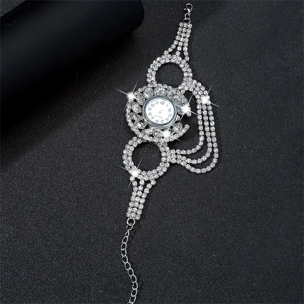 Elegant zinc alloy strap round quartz womens watch with amphibole decoration stylish accessory no chronograph
