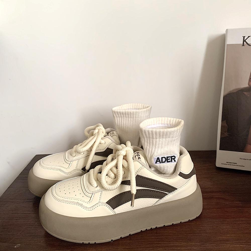 

Jinyu deer 2025 летние новые нишевые ретро-туфли на платформе белые туфли в стиле супер пожарной охраны легкие повседневные туфли 35 темно-коричневого