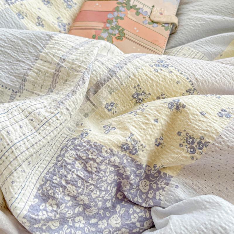 G5Z25 Cloud-Feel 4-Piece Double-Layer Gauze Lace Bedding Set - Washed Cotton Duvet Cover and Bed Sheet, Ins Style.