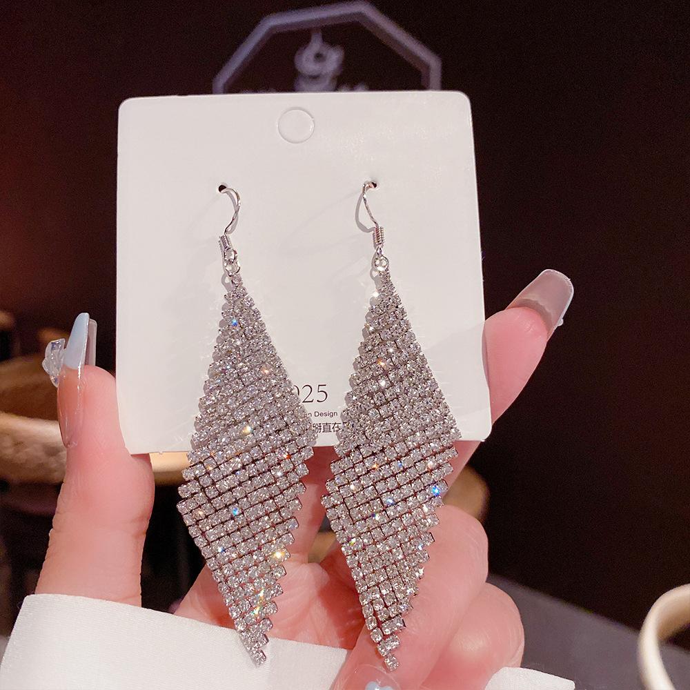 Baroque Freshwater Colorful Zircon Earrings, Simple and Elegant, Long Style Tassel Earrings, Light Luxury, and High Grade Earrings