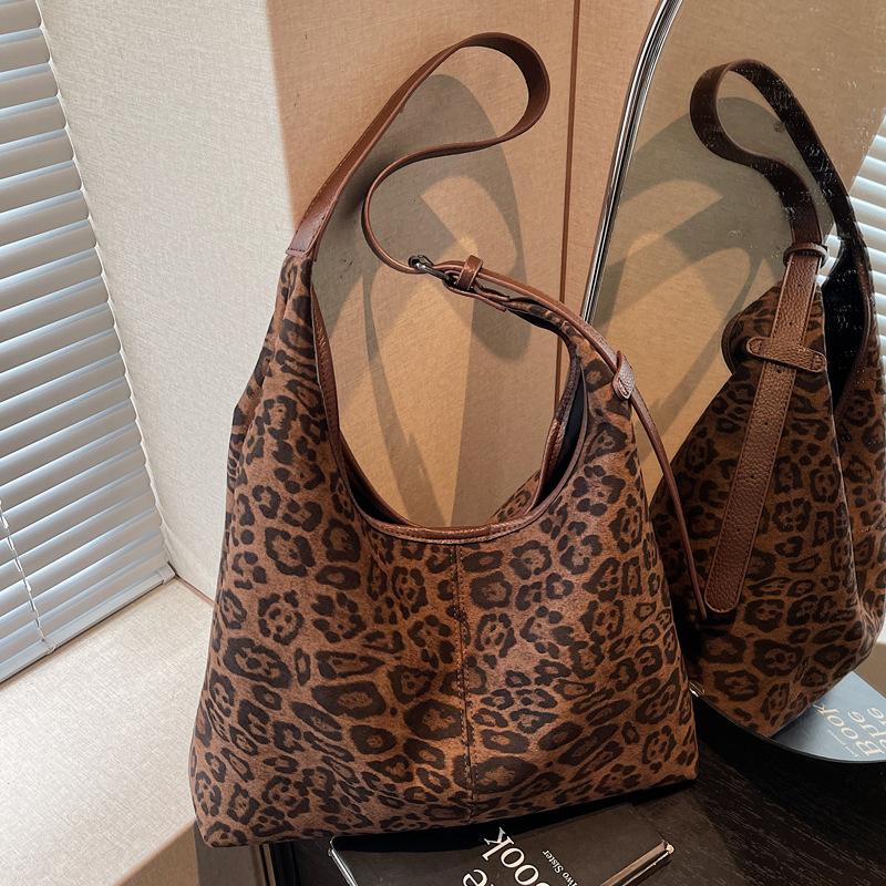 Winter Simple Large-capacity Bag Women's Simple Messenger Bag Commuter Shoulder Fashion Bag Leopard Print Shoulder Bag Tide