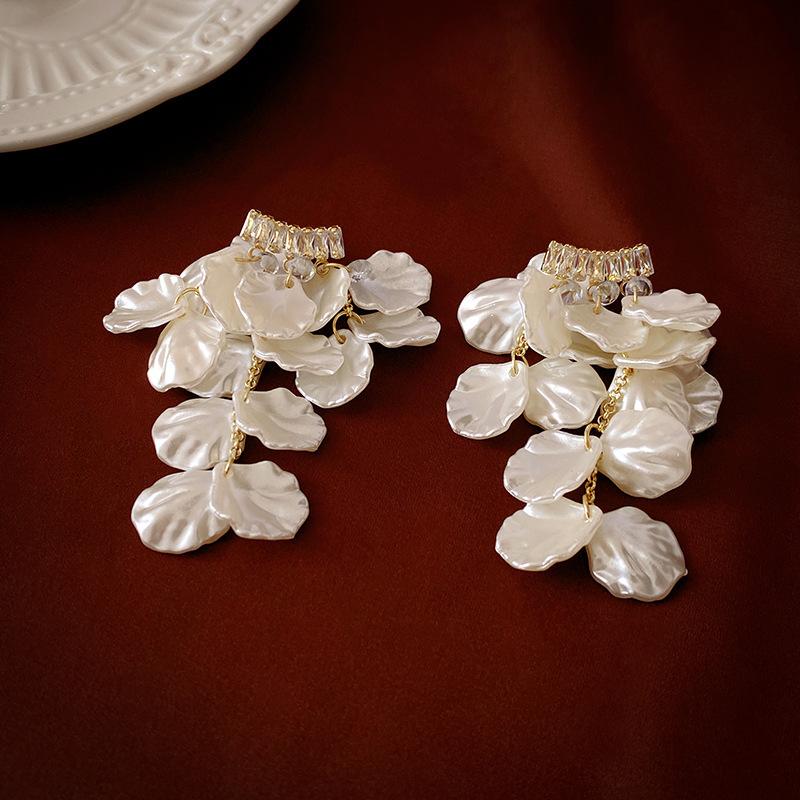 Silber Nadel Perle Blütenblatt Fransen Ohrringe Super Fee Süß High-End Ohrringe Gleiche Ohrringe Frauen