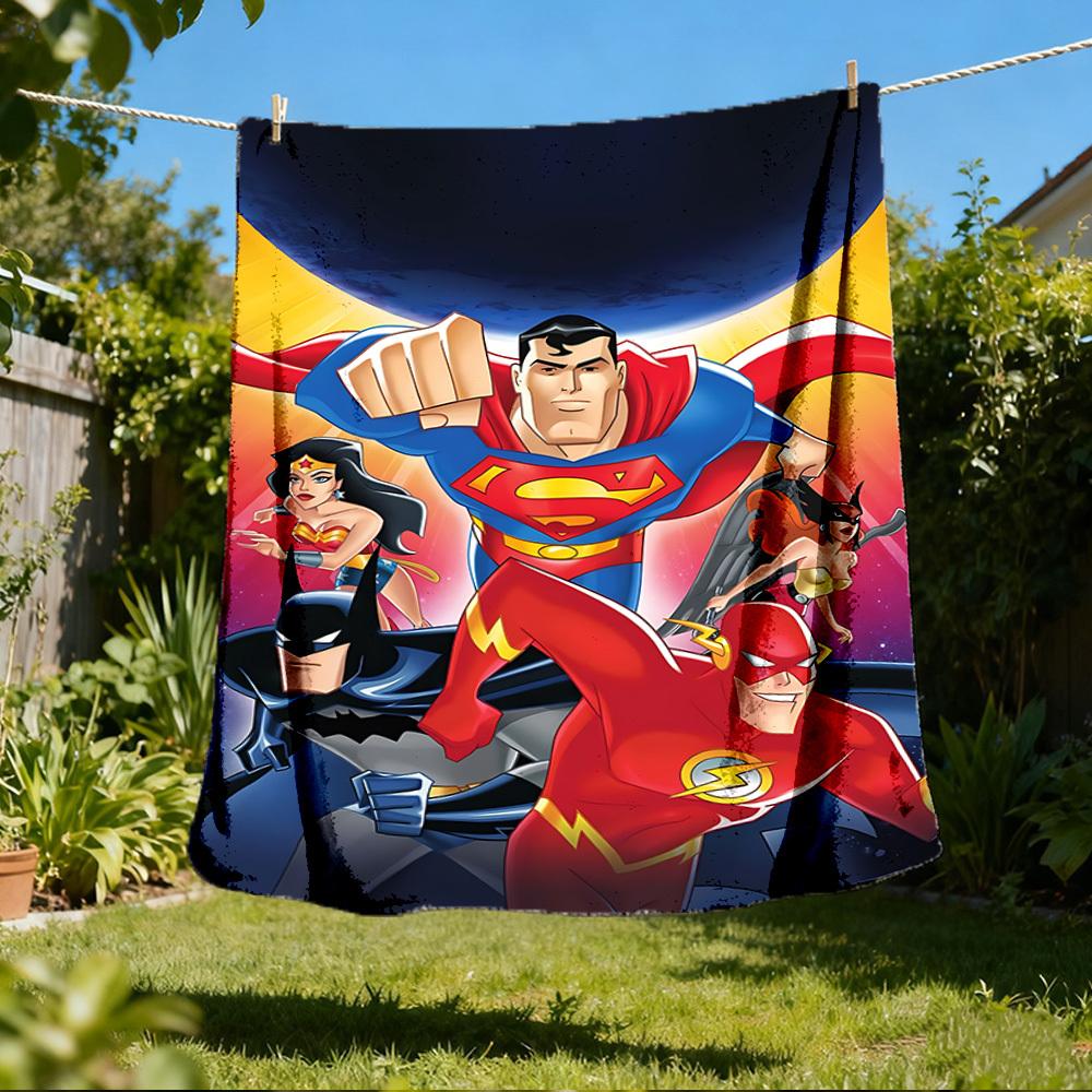 1pc Superman Outdoor Flannel Throw Blanket Soft, Lightweight & Warm