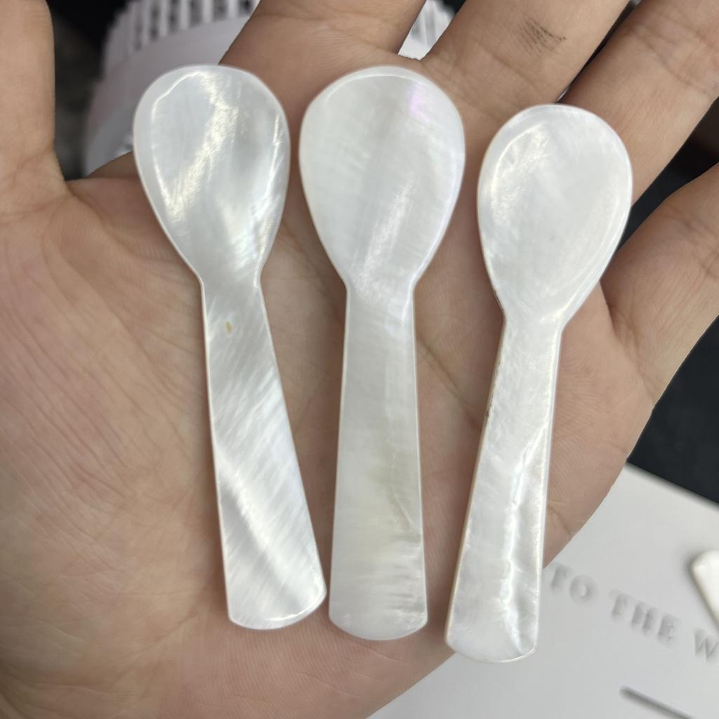 2Pcs, Handcrafted Spoon-shaped Jewelry, White Natural Shell Ornaments, DIY Jewelry Making Accessories, Home Decor Supplies