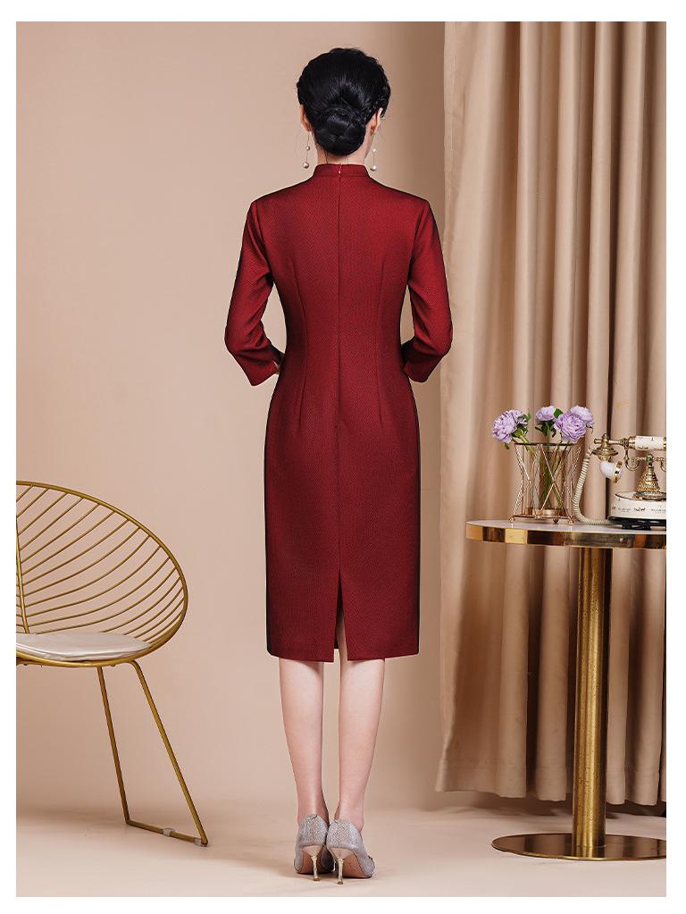 Elegant Plus Size Qipao - Mother's Wedding Banquet Dress