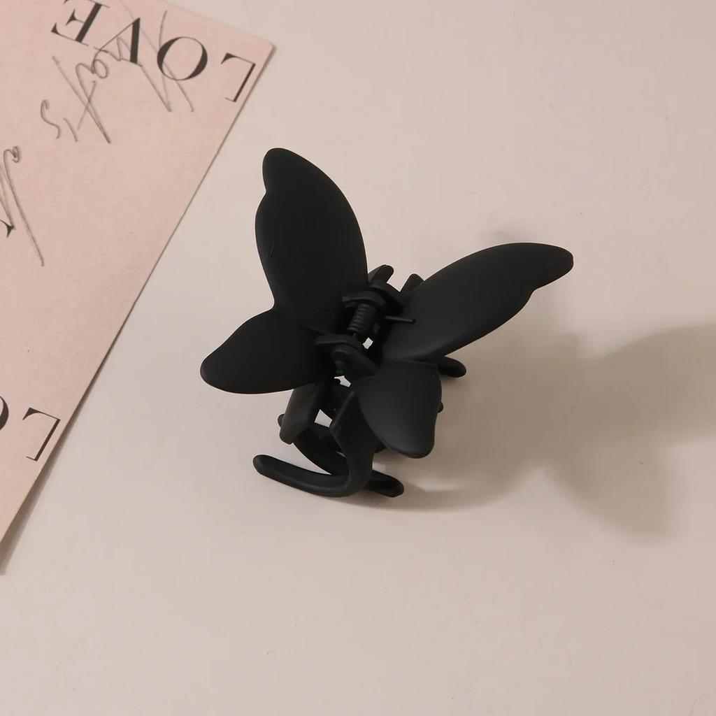 Sweet Frosted Matte Butterfly Hair Claw Clip Women Simple Solid Color Fashion Exquisite Shark Clip for Girl Hair Accessories