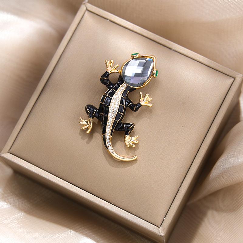 

Аксессуары Брошь в виде милого мультяшного животного, стильная цветная бриллиантовая бабочка, булавка из сплава в виде стрекозы