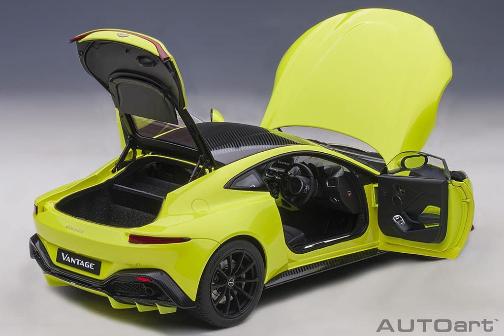 AUTOart Aston Martin Vantage 2019 Metallic Lime Black Roof Finished Product 70279 1/18 Green/Carbon