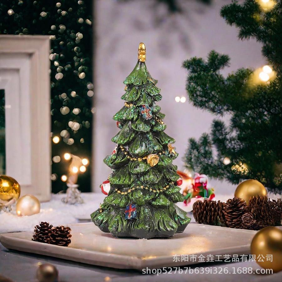 Christmas Decoration: Resin Crafted Small Desktop Christmas Tree Ornaments