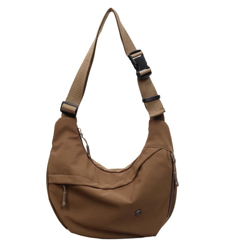 Fashion Batch Solid Color Shoulder Messenger Bag Large Capacity Leisure Foreign Style Women Bag Travel Bag Dumpling Bag