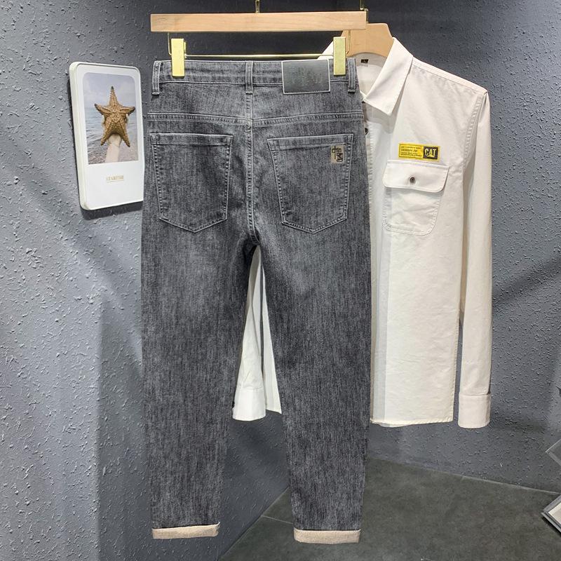 Ανδρικά Τζιν Κεντημένα Στενής Γραμμής: Ελαστικό, Μαλακό, Κομψό & Κατάλληλο για Όλες τις Εποχές