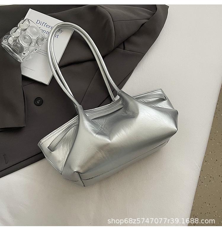 Premium Sense Underarm Bag Women's 2025 New Spring and Summer Commuting Versatile Shoulder Bag Fashionable Portable Simple Tote Bag