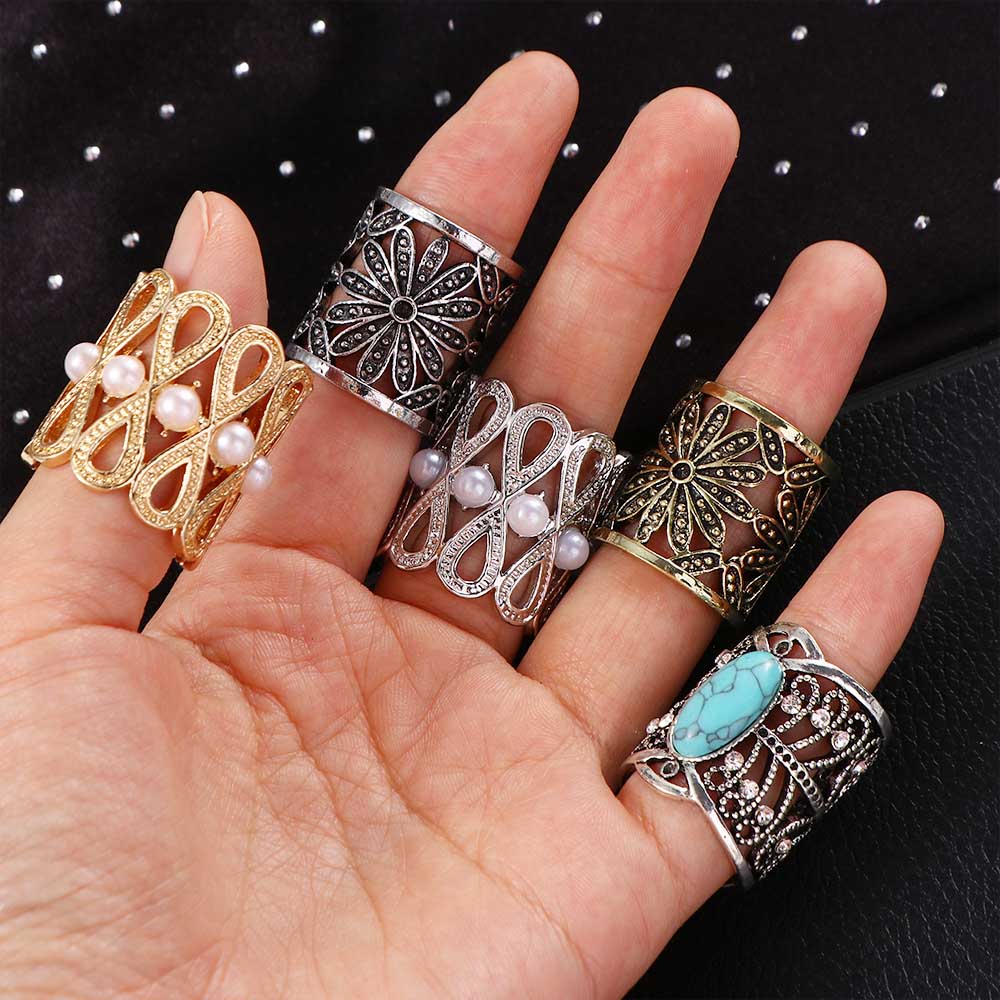 Hollow Out Elegant Clothing Accessory Square Metal Scarf Buckle Shawl Buckle Women Brooches Pearl
