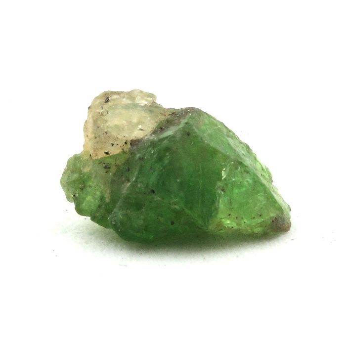 Pierres et Minéraux. Grenat Tsavorite. 4.11 ct. Manyara Region, Tanzanie.