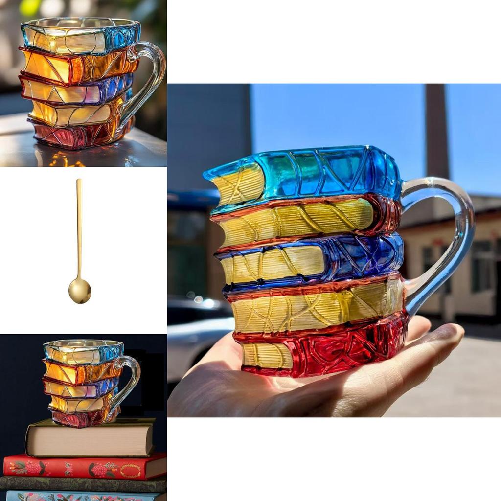 Geschilderde Boek Mok Moderne Gevormde Koffiekop Met Kleurrijk Ontwerp Voor Kantoor Bureau Decor