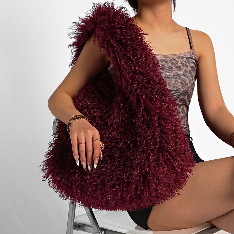 Yogodlns Luxury Fluffy Tote Women Shoulder Bag Lamb Wool Faux Fur Hobo Bags for Winter Large Capacity Shopper Plush Designer Handbags