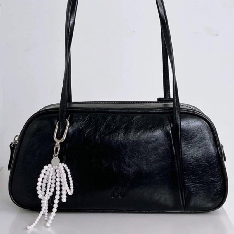 Elegant Beaded Pearls Bowknot Charm Pendant Fashion Key Holder Accessory for Trendy Women Ladies Stylish Outfits