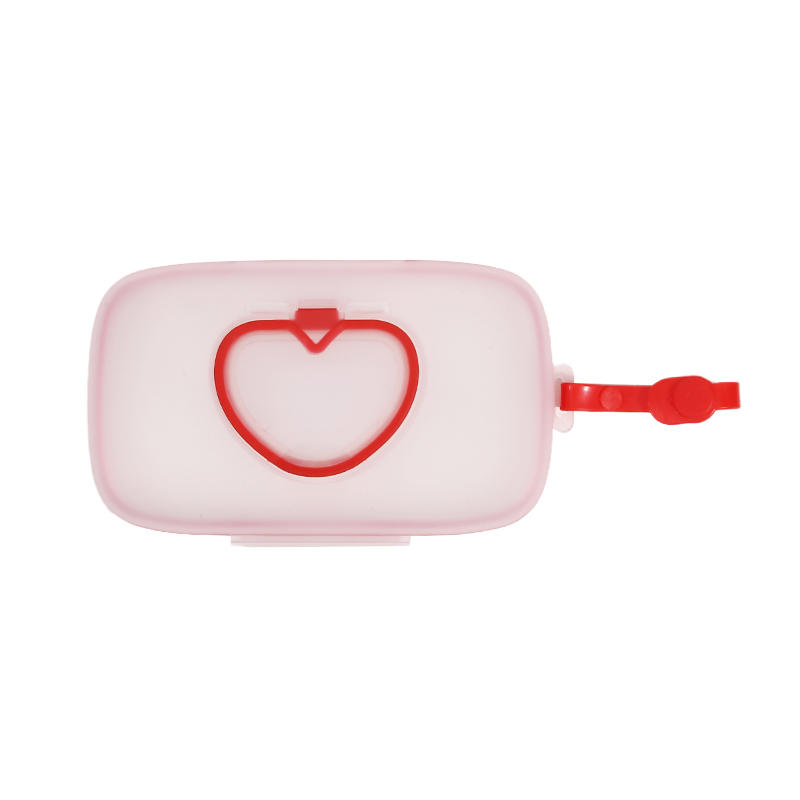 1PC PP Material Portable Heart-Shaped Wet Wipe And Mask Storage Box with Snap Closure for Kids Travel Tissue Holder