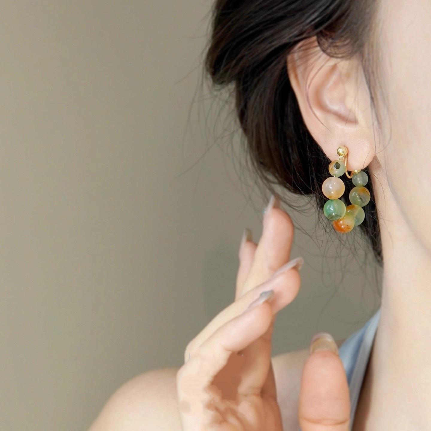 

Dunhuang Winter Fresh Green Beaded Vintage Natural Stone Mosquito Coil Clip-On Earrings for Women Without Pierced Ears Dunhuang-Ear Studs For th