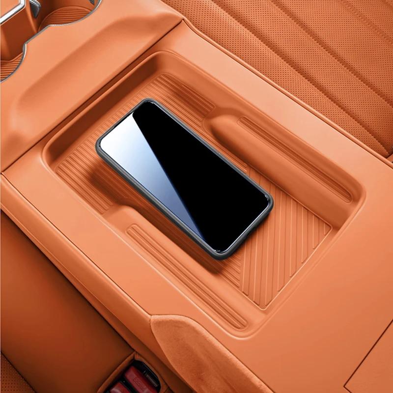 Para AITO M8 Seres 8 2025 Apoio de Braço Traseiro de Silicone Porta-Copo Tapete Protetor Antiderrapante para Copos Pad de Armazenamento Acessórios para Carro