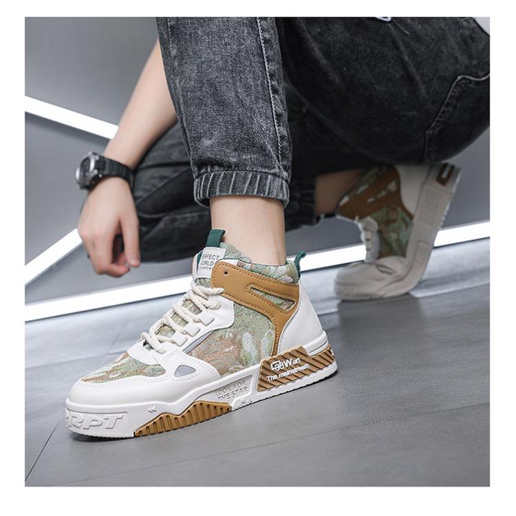 Wiosenne buty męskie oddychające wysokie buty płócienne męskie trendy All Match małe białe buty grube podeszwy sportowe codzienne buty typu board