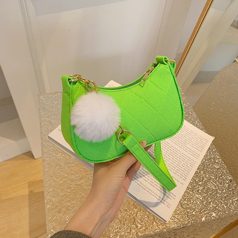 

Fashion casual women s bag 2024 summer small fresh trend armpit bag temperament texture single shoulder foreign style small square bag світло-зелений колір