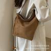 Suede bag women's 2025 new trendy retro shoulder bag large capacity commuter tote bag crossbody bucket bag