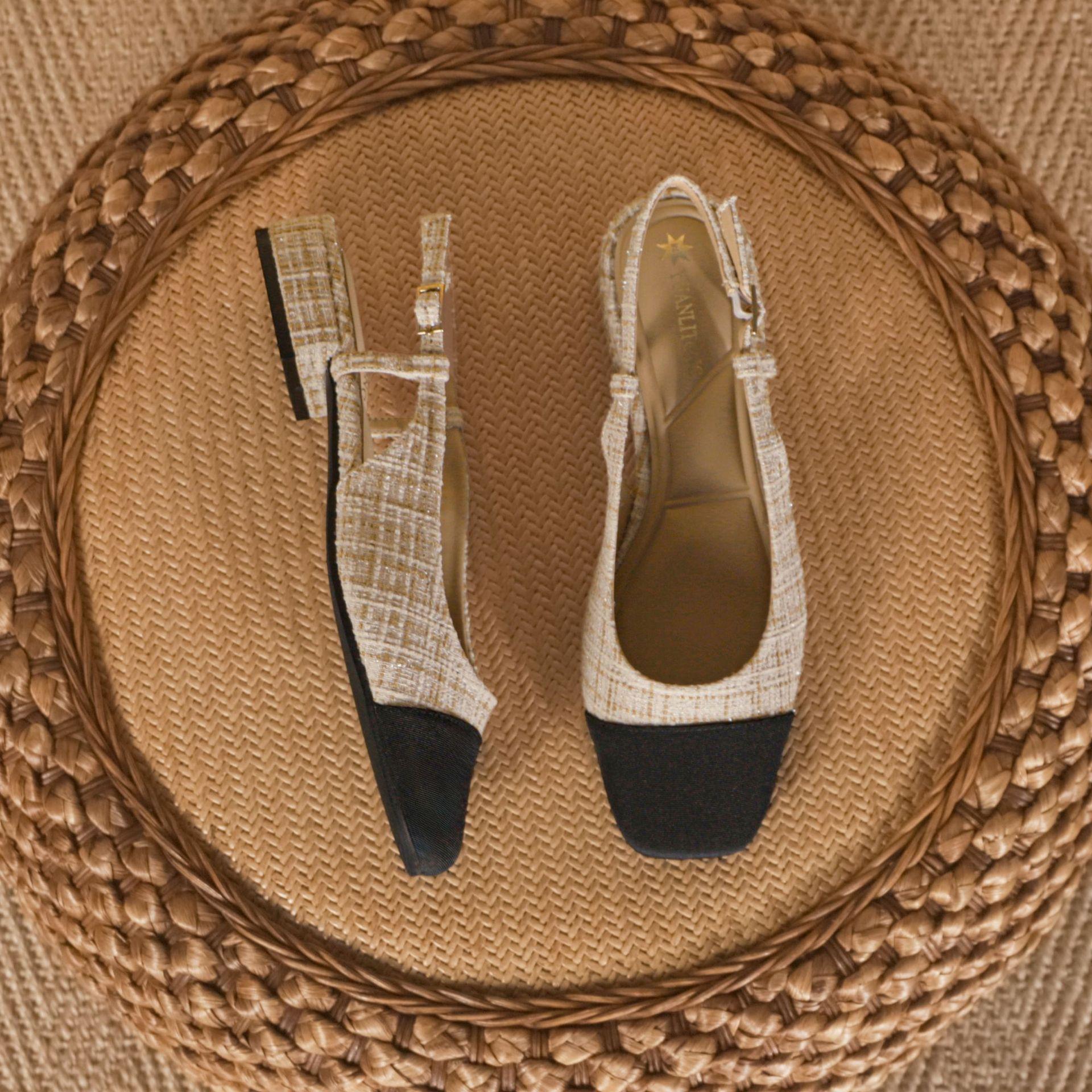 

Xiaoxiangfeng Mary Jane shoes women s fashion square head single shoes are comfortable, soft soles are not tired, thick heels are not tired, and the o 35