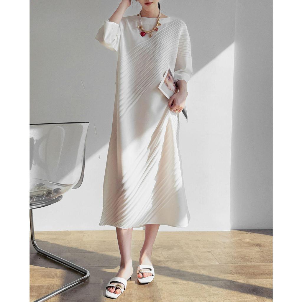 Original Design High-End Pleated Plus Size Loose Casual Dress - Light Luxury, New Spring Arrival