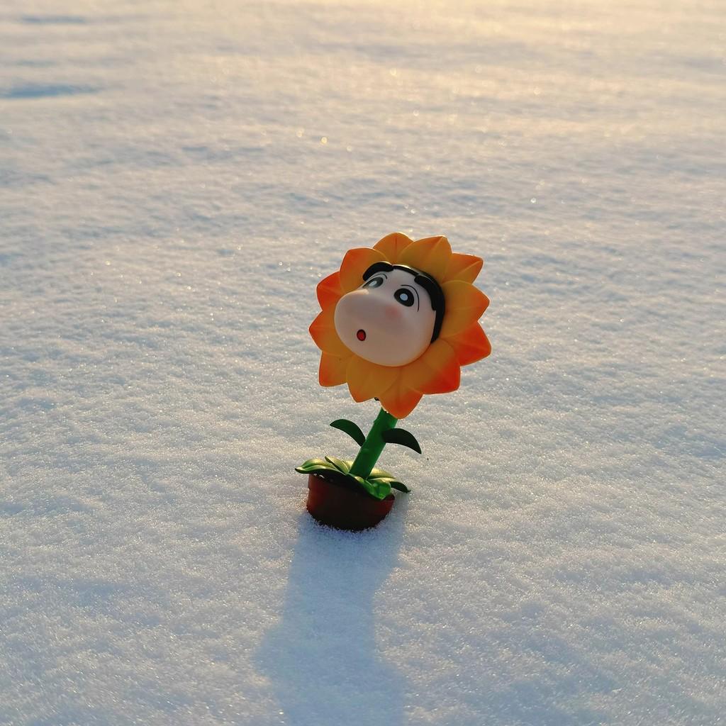 Crayon Shin Chan Sunflower Model Figure Gift For Kids And Collectors
