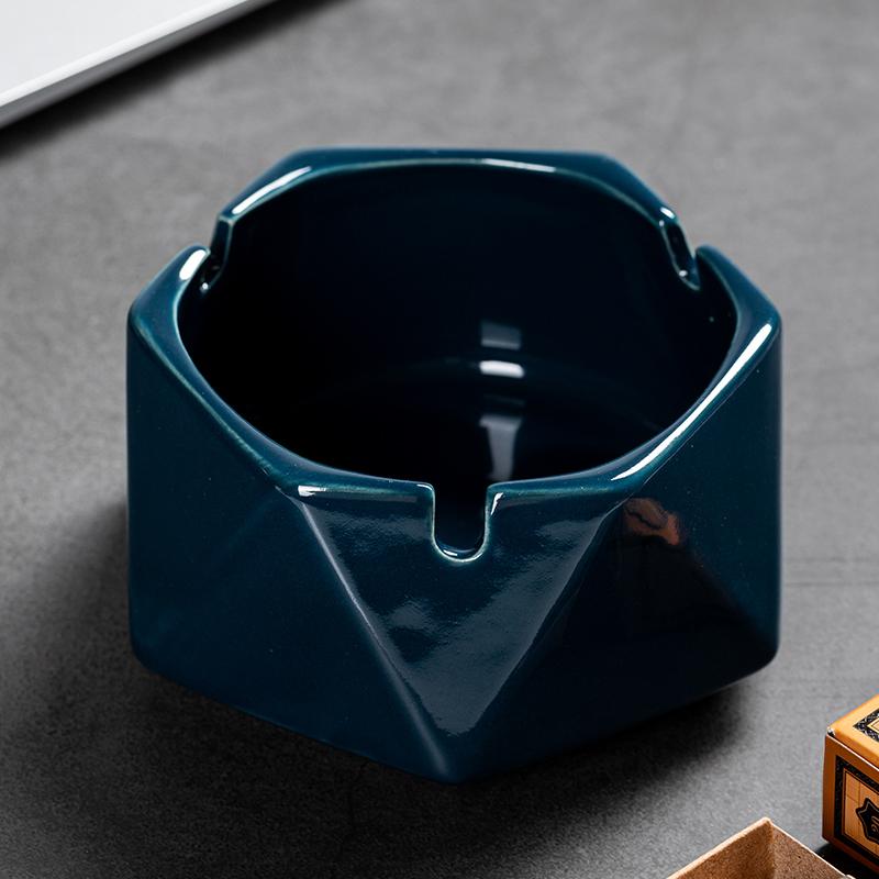 Creative Ceramic Ashtray Diamond Shaped Copper Buckle Storage Box with Lid Living Room Anti Fly Ash Home Decoration Accessories