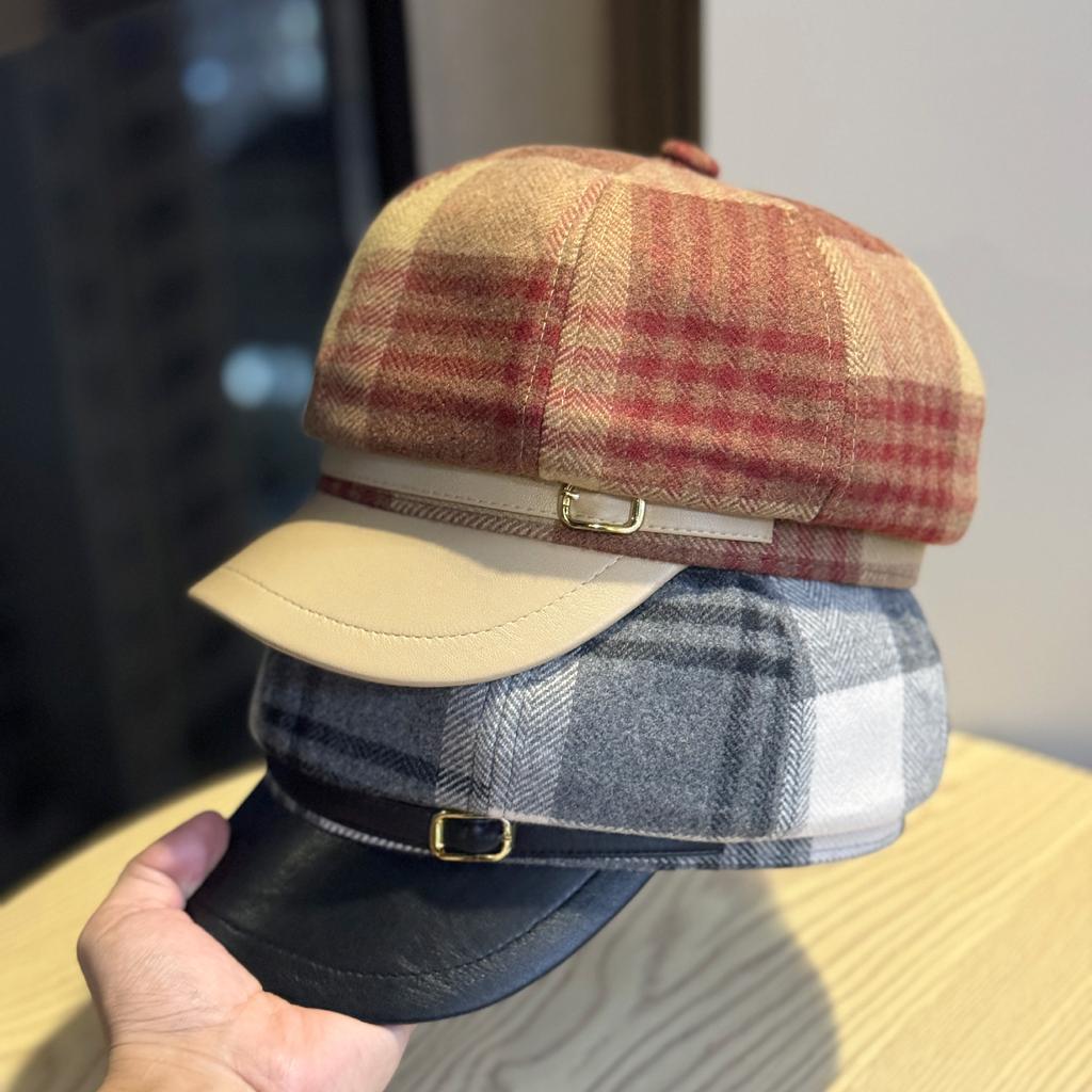 Versatile Leather Brim Plaid Octagonal Hat for Women in Spring and Autumn Trendy Painter's Hat with Small Face and Elegant Temperament