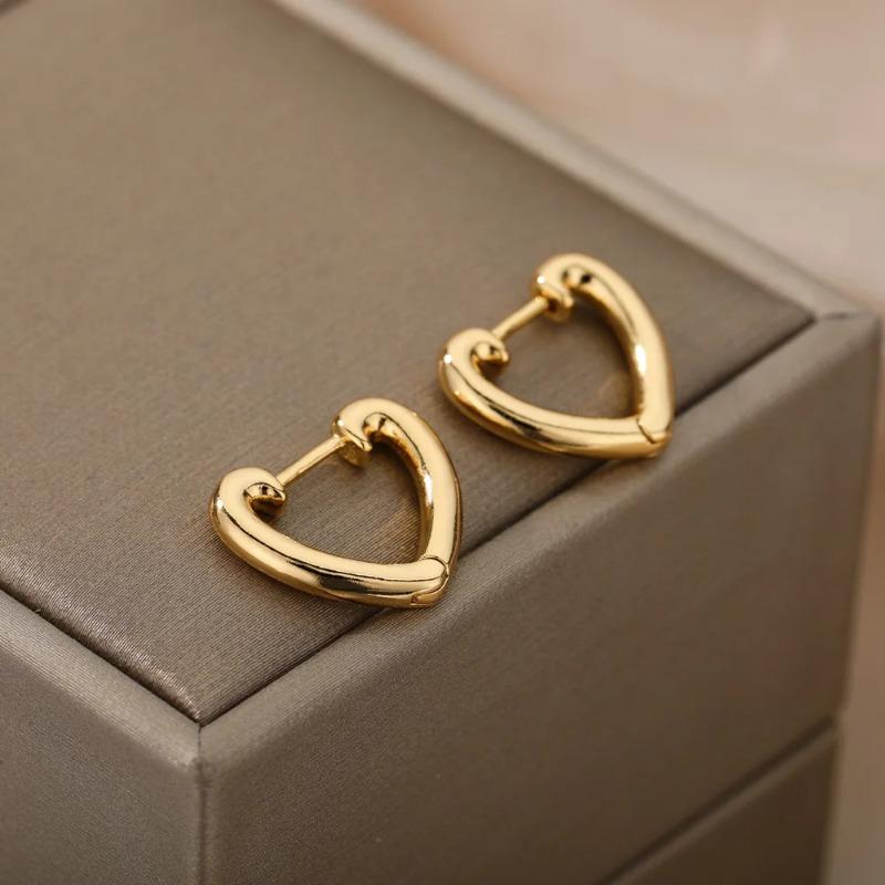 Simple Zircon Love Ear Buckle Women's Fashion Titanium Steel Stud Earrings High-end Temperament Earrings Niche Hot-selling