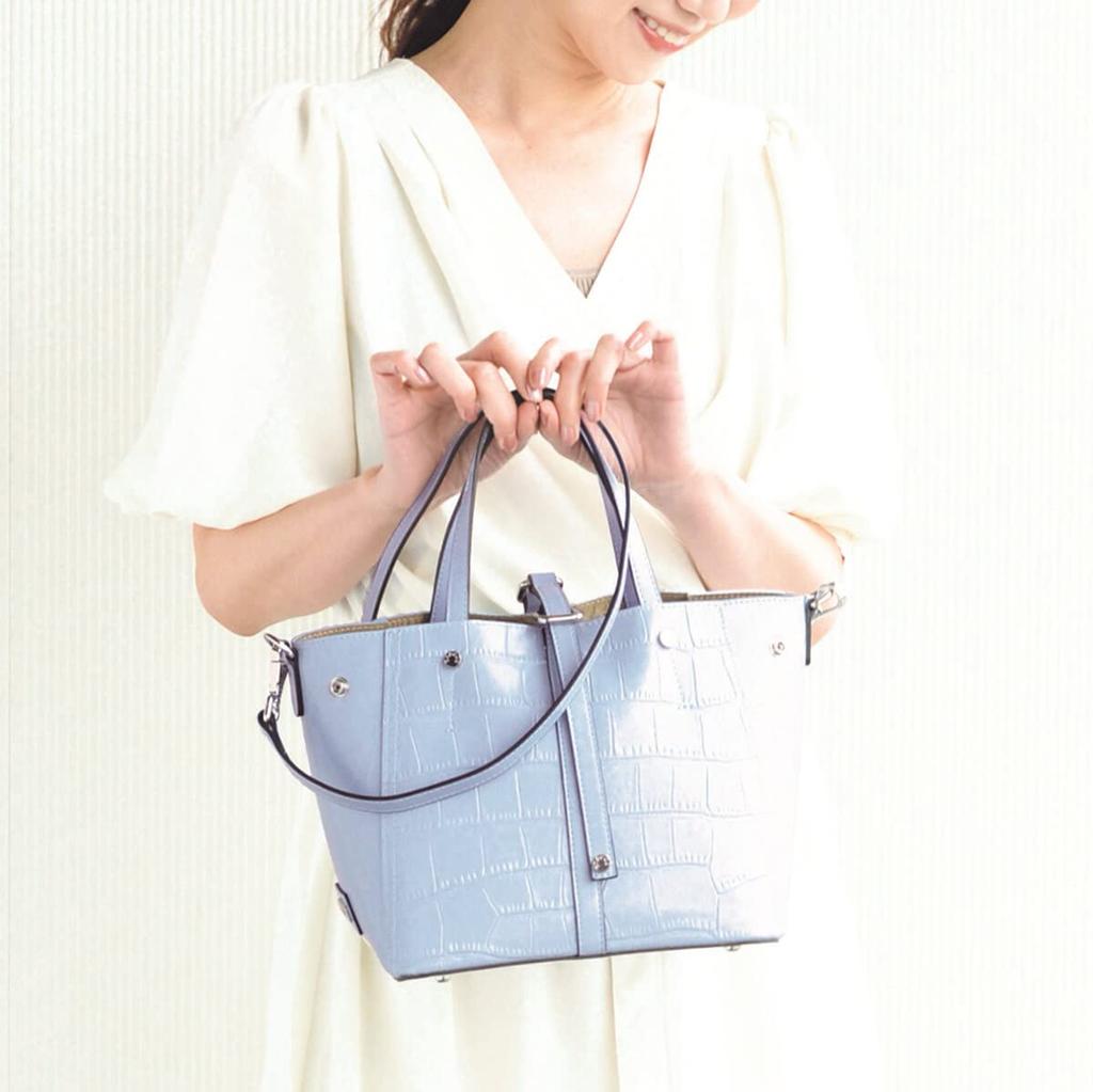 BARCOS Crocodile Embossed Shining Leather Handbag ONESIZE Black [BARCOS] Women's