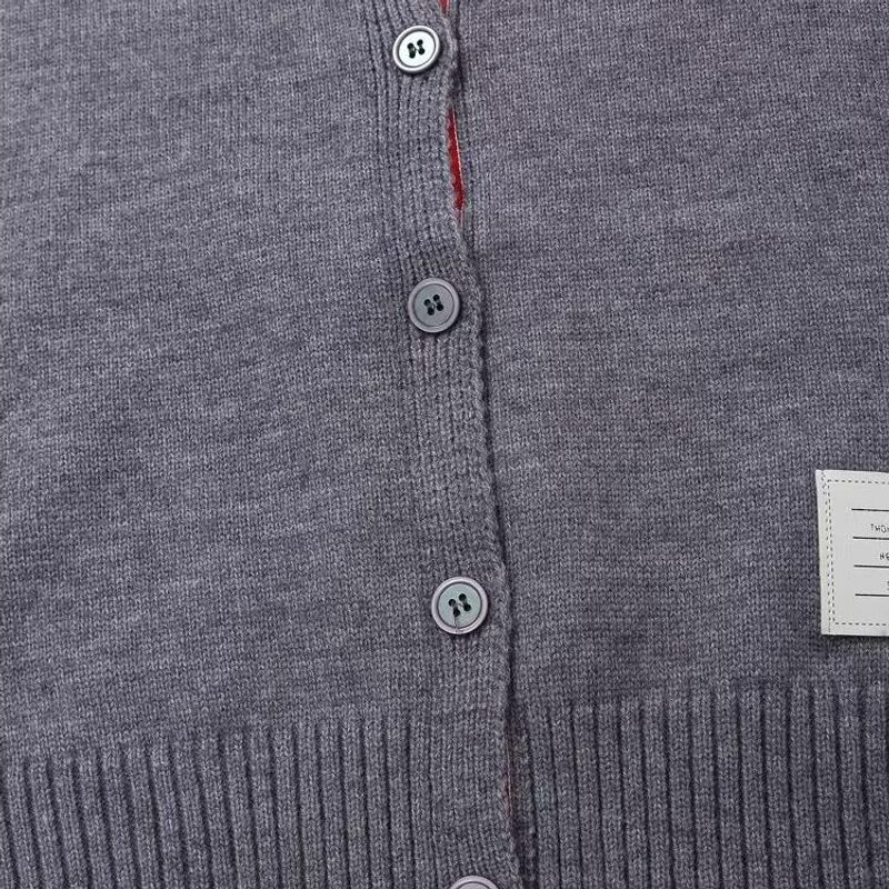 Kaslead New Arrival Women's Clothing Fashion Style Stylish Simple and Versatile Casual Labeling Knitted Long Sleeve Cardigan