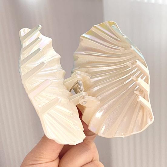 Hair Clip Gradient Color Hollow Design Shell Shape Hair Claw Plastic Resin Material Strong Grip Back Head Hair Claw